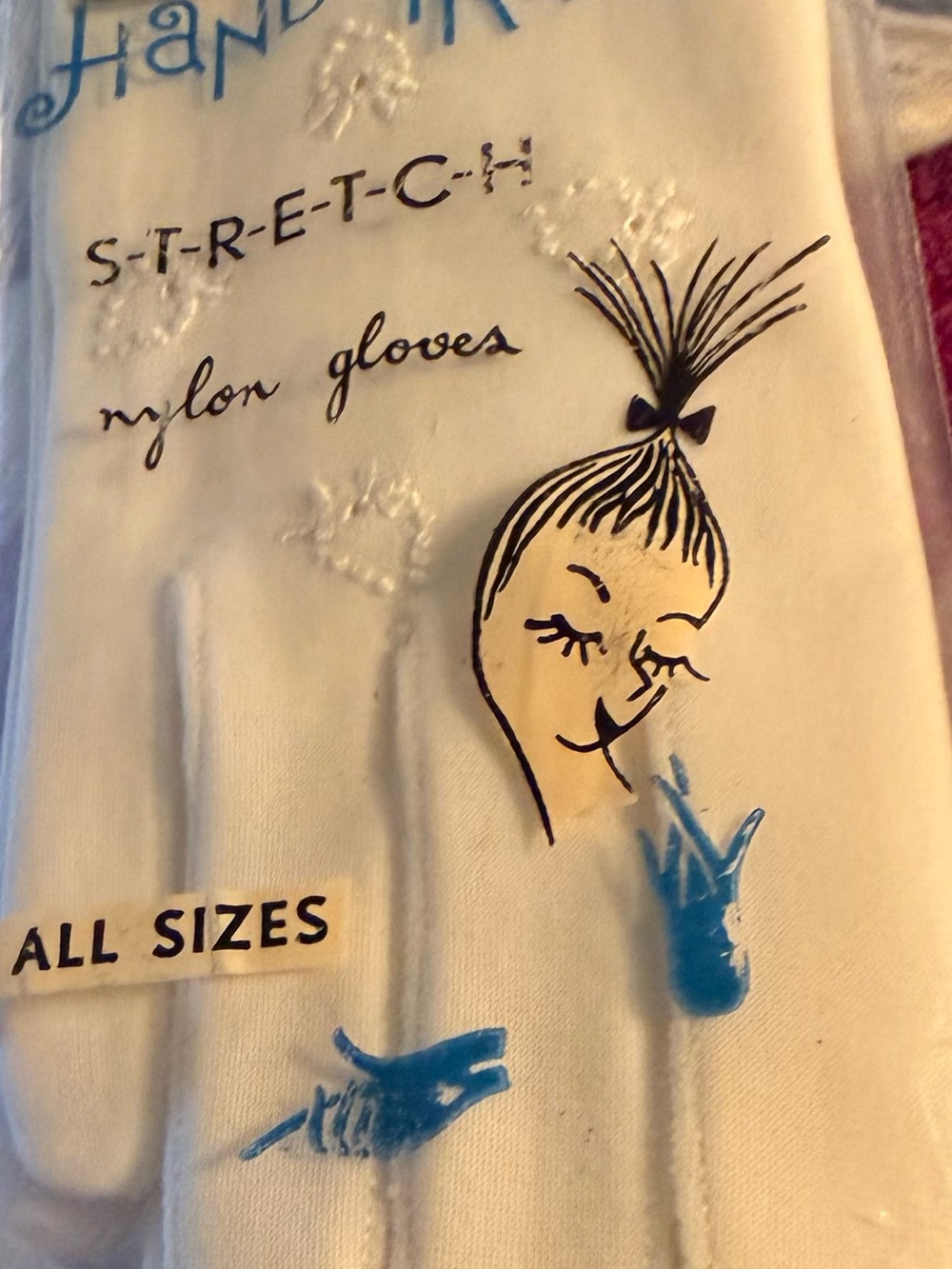 Vintage Ladies White Stretch Nylon Gloves